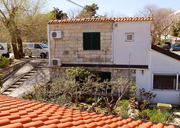 Karlana - Centar 公寓